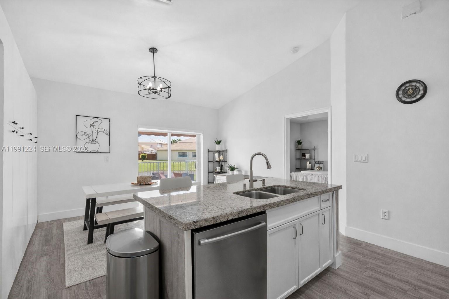 FOREST LAKES COUNTRY GARD - Residential