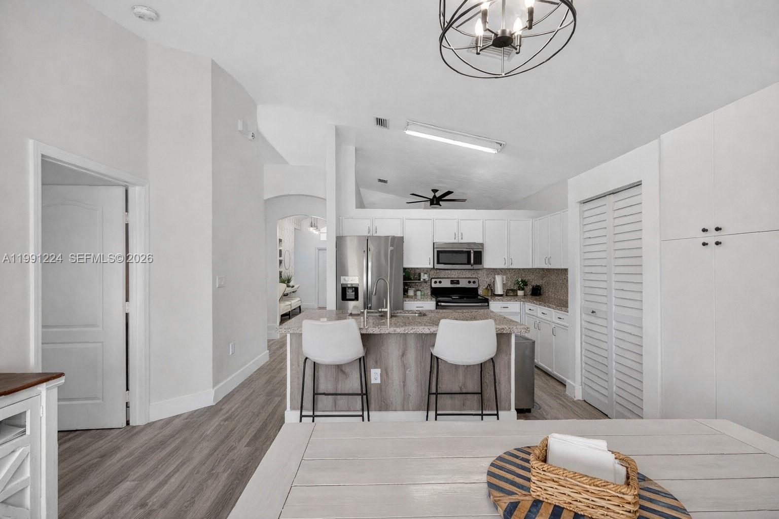 FOREST LAKES COUNTRY GARD - Residential