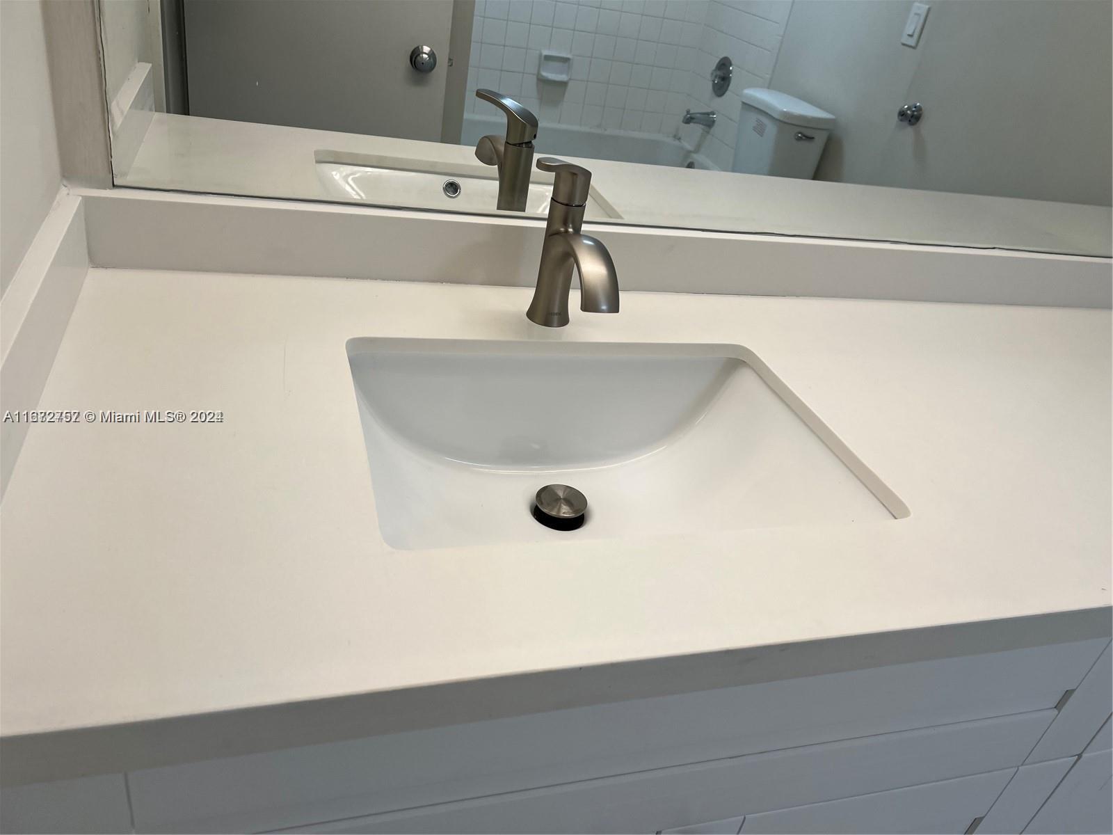 LAKEVIEW CLUB CONDO - Residential