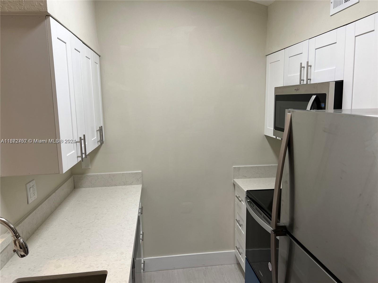 LAKEVIEW CLUB CONDO - Residential