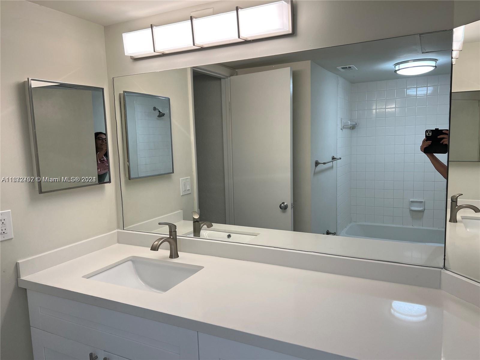LAKEVIEW CLUB CONDO - Residential