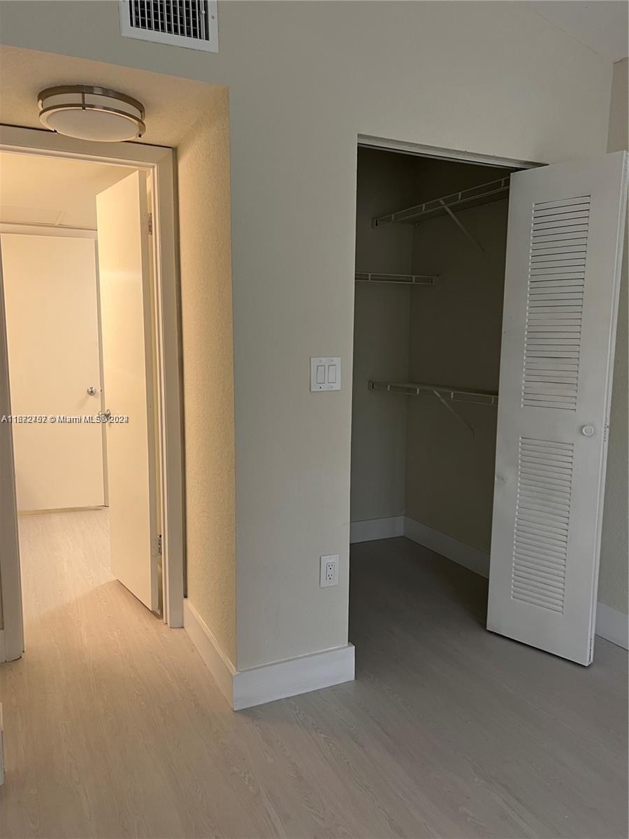LAKEVIEW CLUB CONDO - Residential
