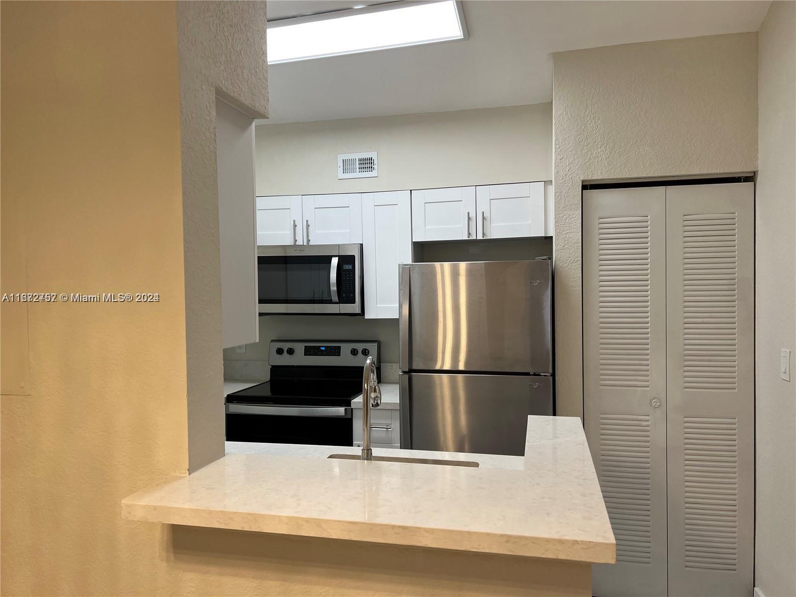 LAKEVIEW CLUB CONDO - Residential