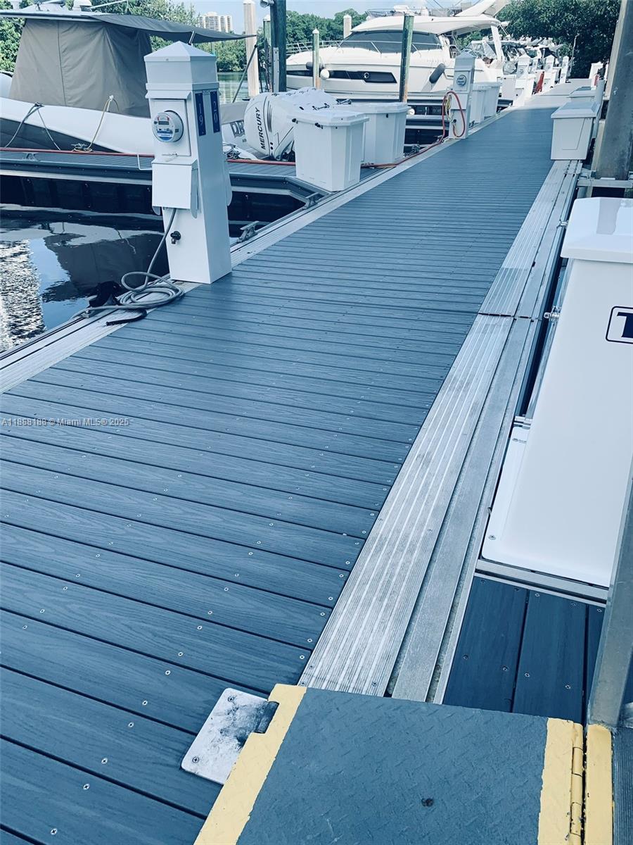 3575 Mystic Pointe Dr, Slip 37