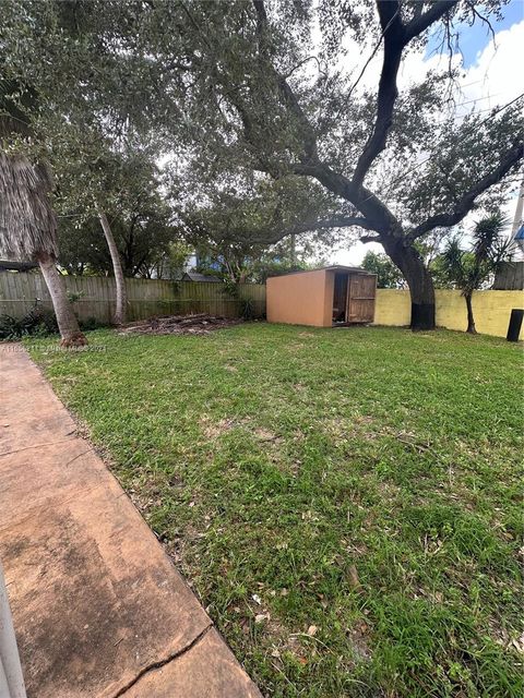 A home in Oakland Park