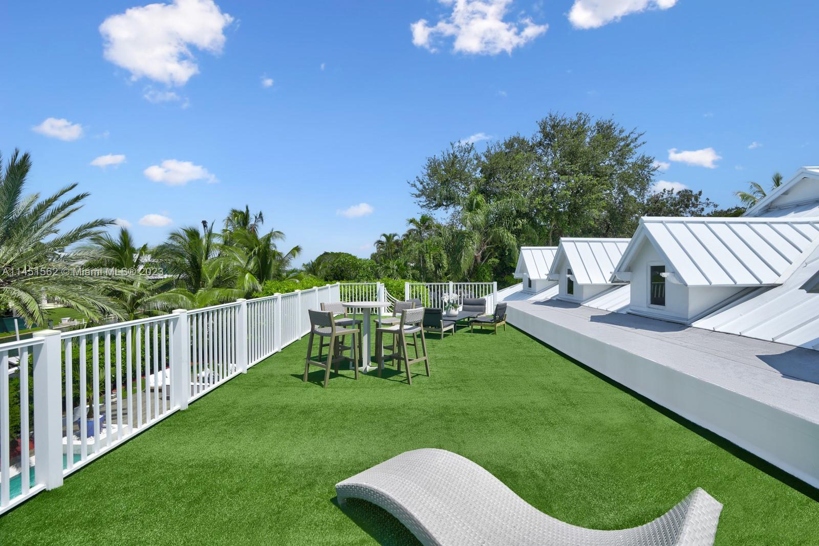 BAY POINT - Residential