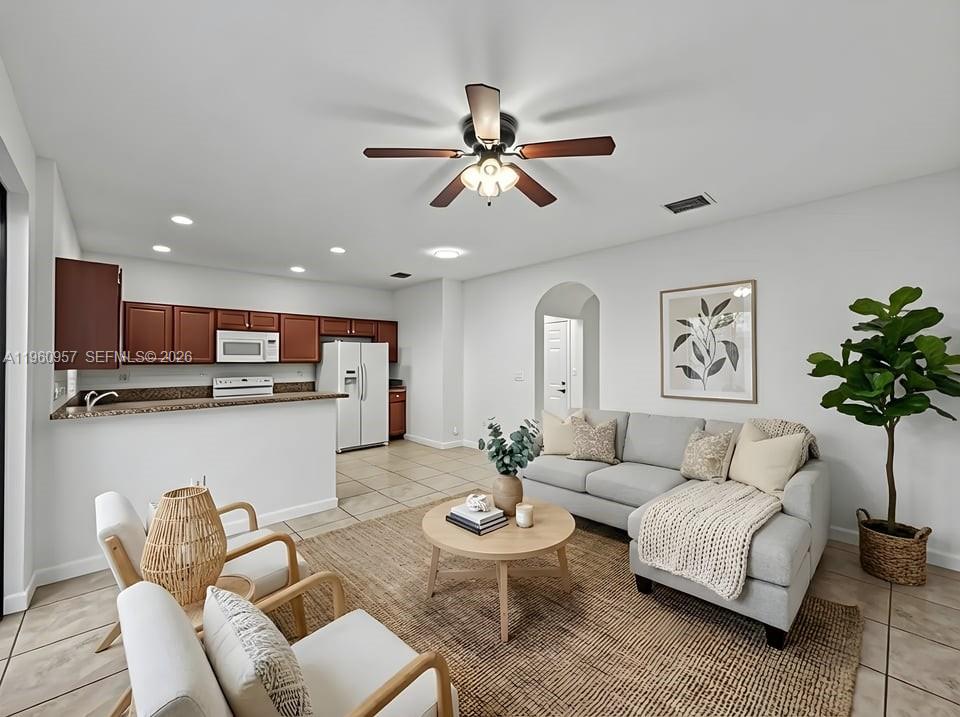 SILVER PALM EAST SEC THRE - Residential