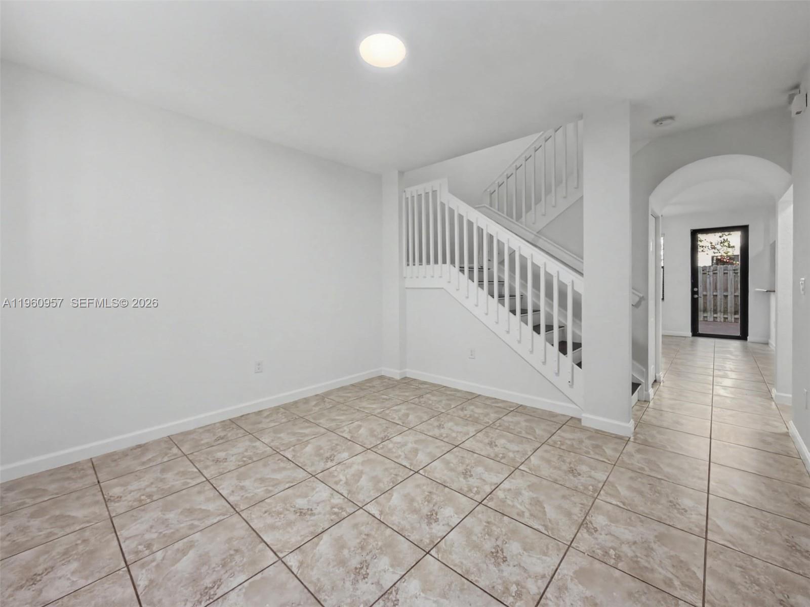 SILVER PALM EAST SEC THRE - Residential