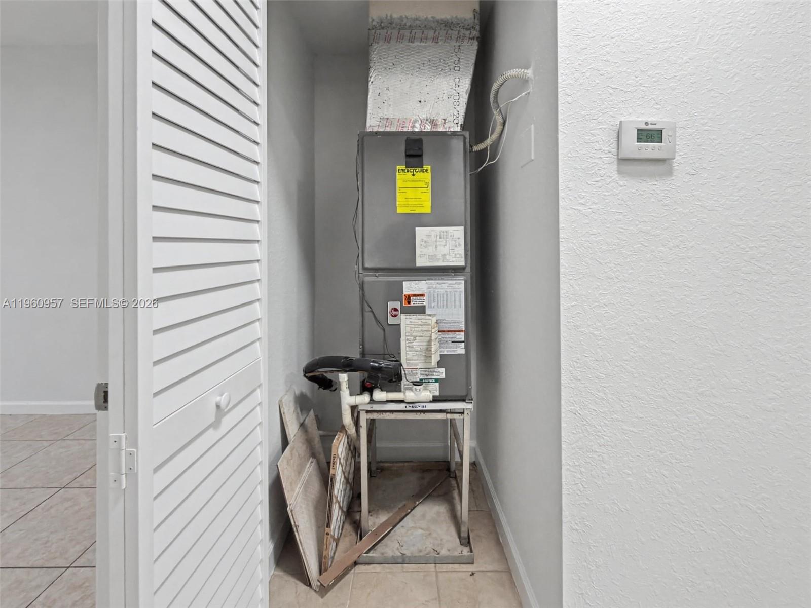 SILVER PALM EAST SEC THRE - Residential