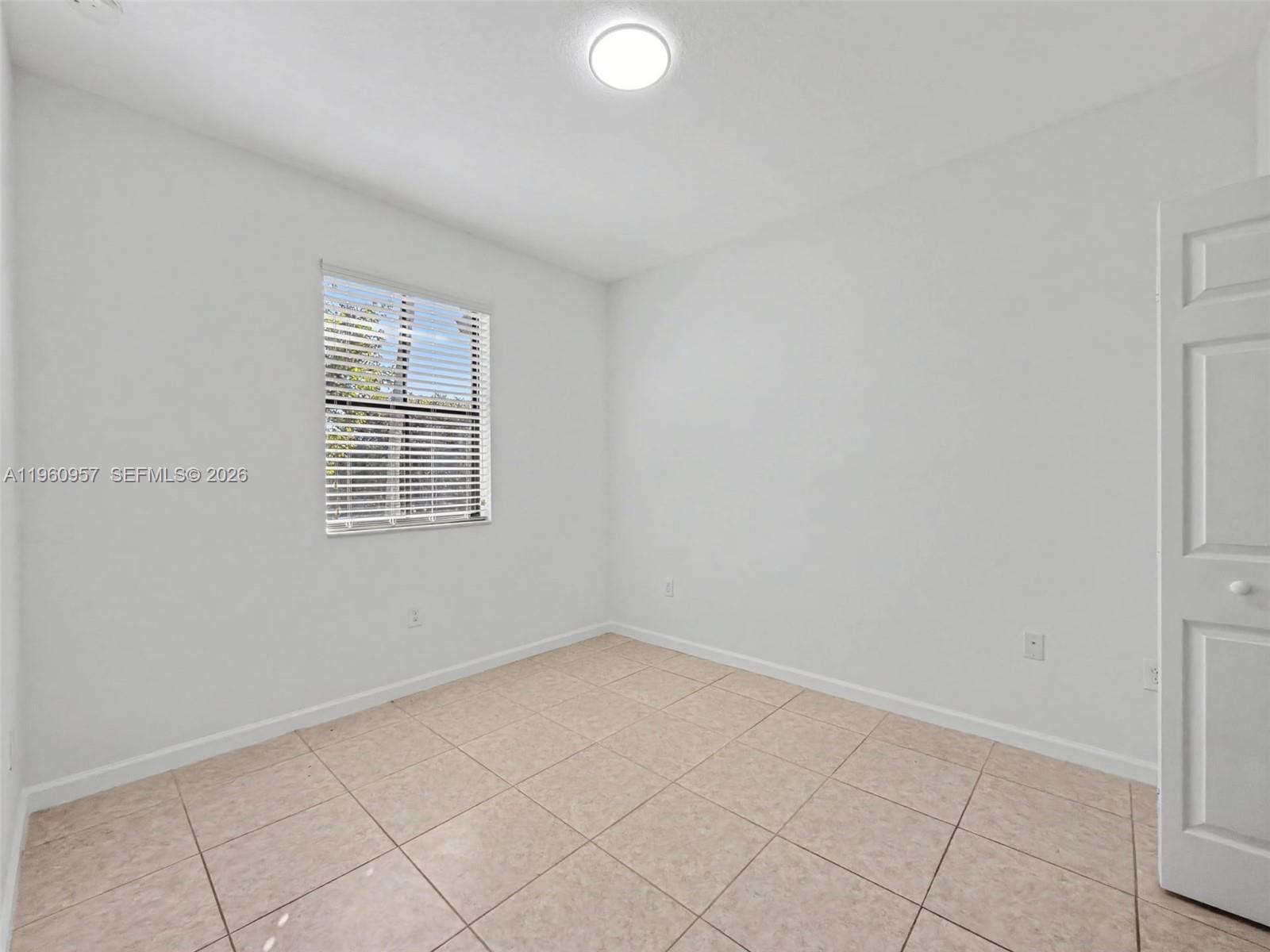 SILVER PALM EAST SEC THRE - Residential