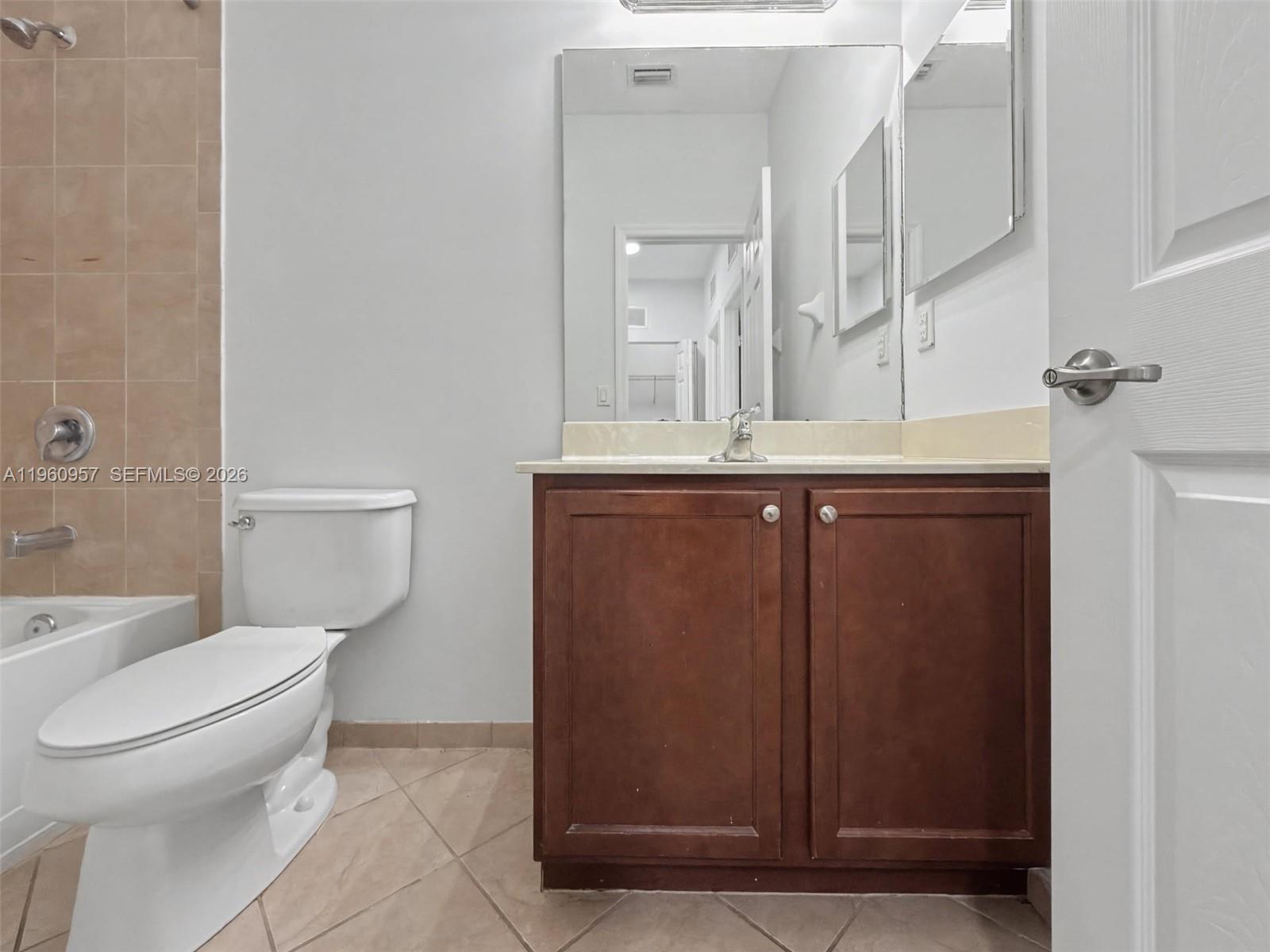 SILVER PALM EAST SEC THRE - Residential