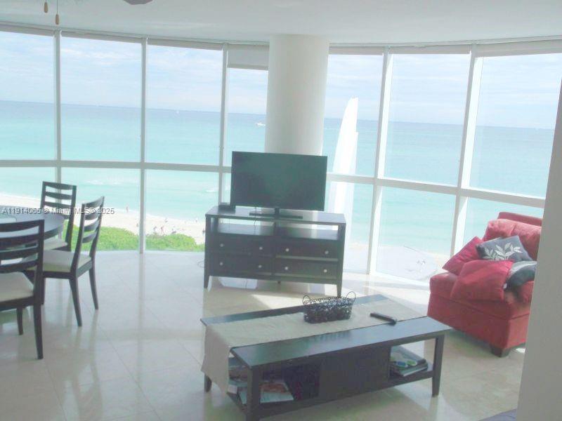 LA GORCE PALACE CONDO - Residential Lease