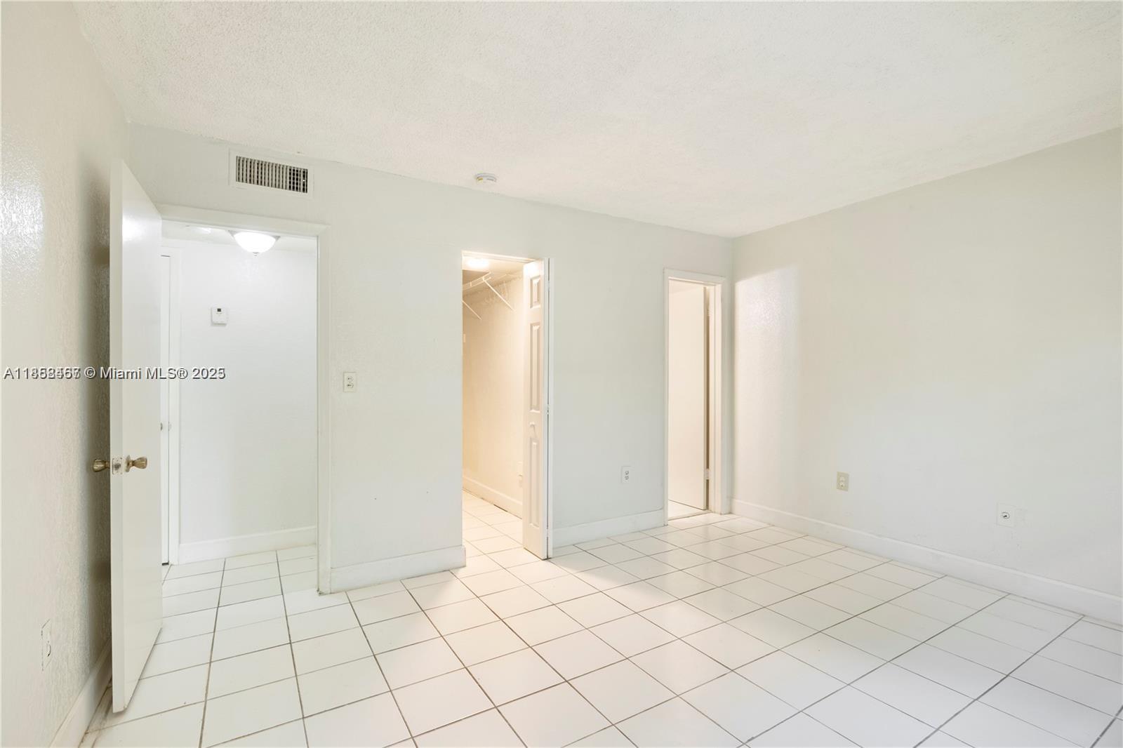 LAKE PALACID CONDO - Residential Lease