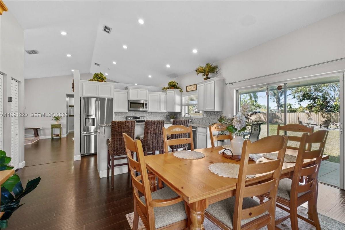 REDLANDS BEST - Residential