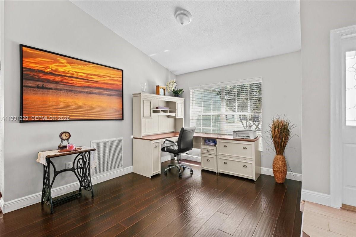 REDLANDS BEST - Residential