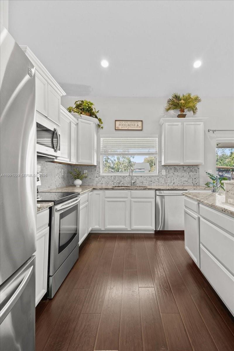 REDLANDS BEST - Residential