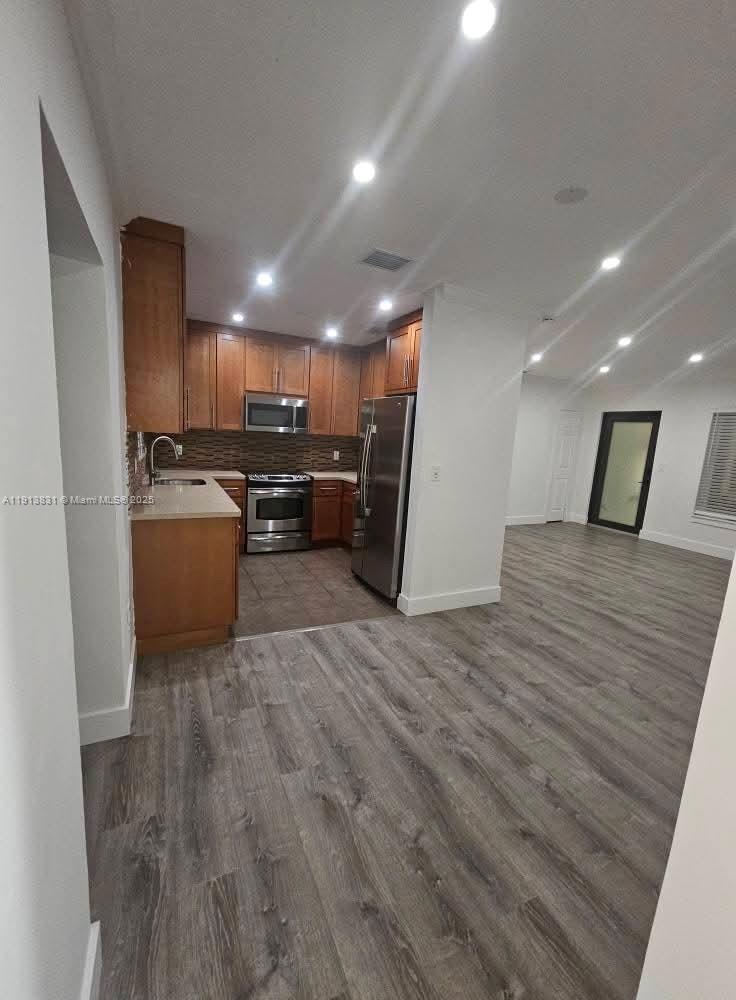 GELLERS SUBDIVISION - Residential Lease