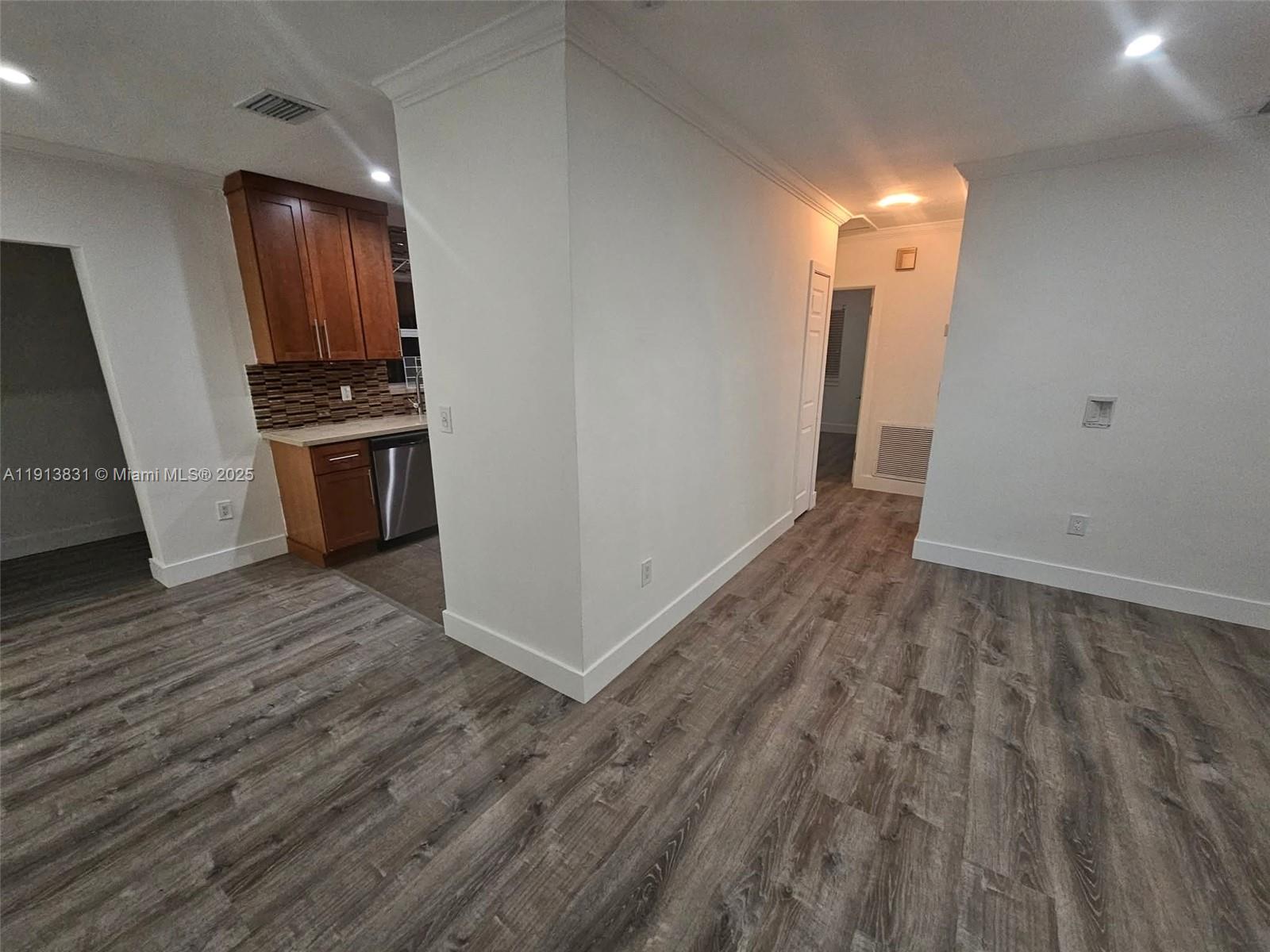 GELLERS SUBDIVISION - Residential Lease