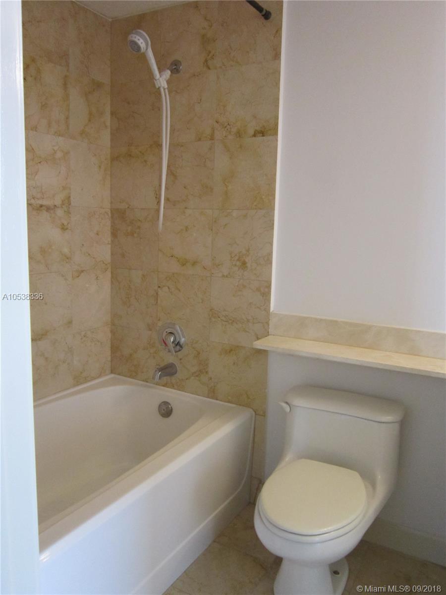 THE SAIL CONDO - Residential Lease