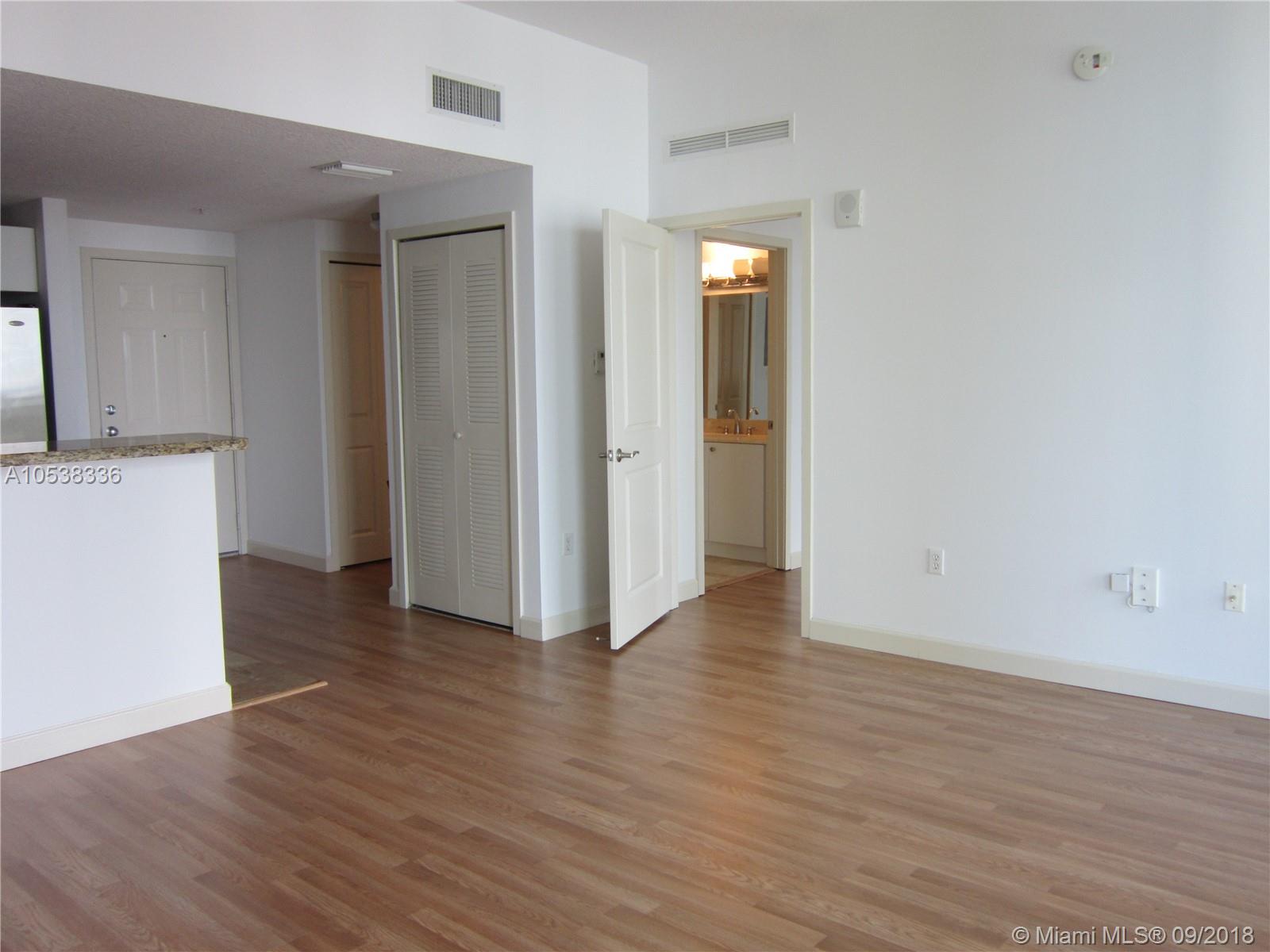 THE SAIL CONDO - Residential Lease