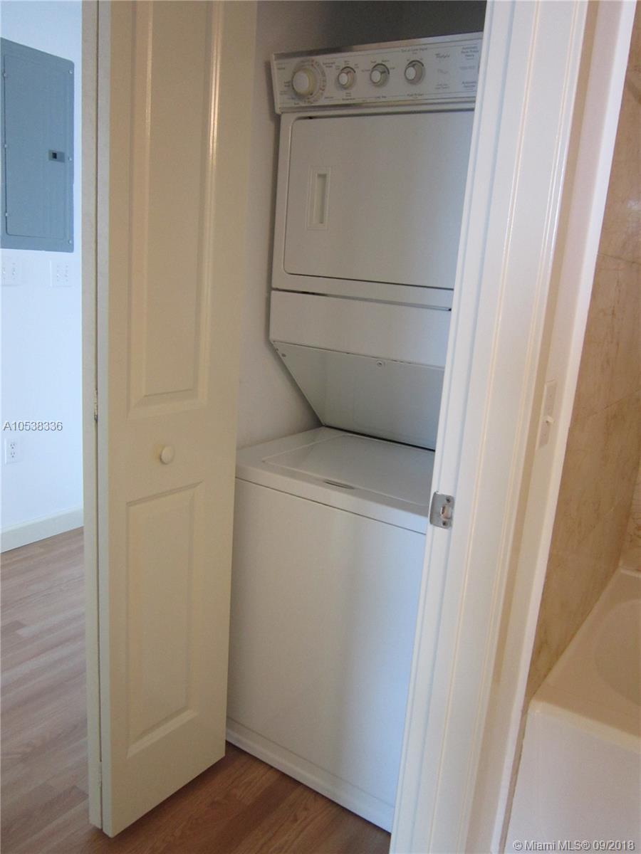 THE SAIL CONDO - Residential Lease