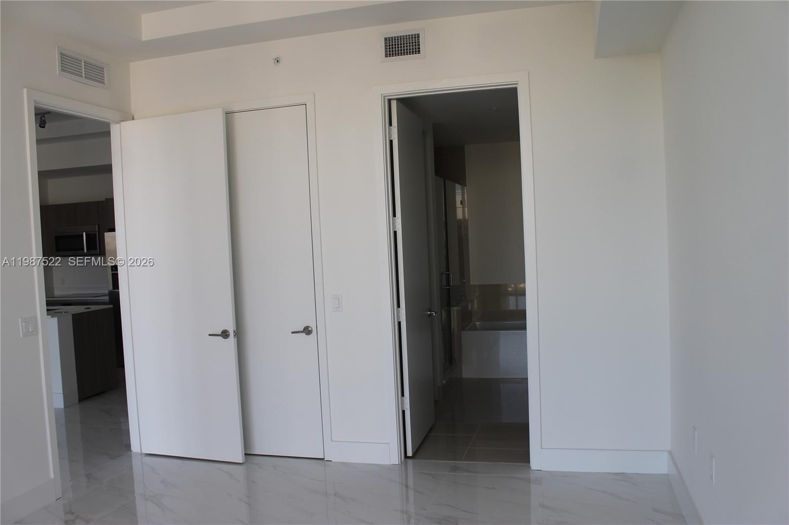 CASSA BRICKELL CONDO - Residential Lease