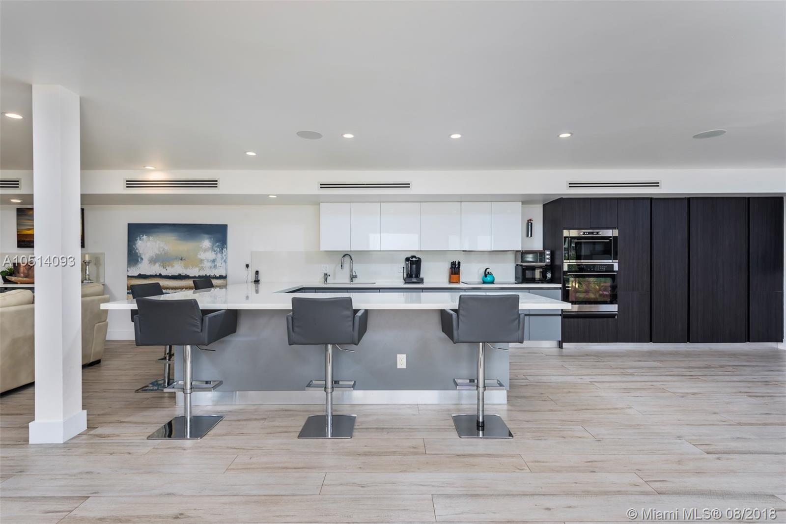 HOLLYWOOD CENTRAL REACH - Residential