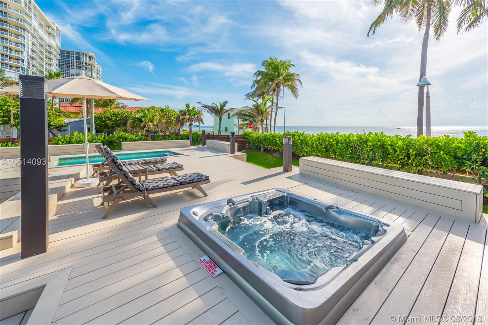 HOLLYWOOD CENTRAL REACH - Residential