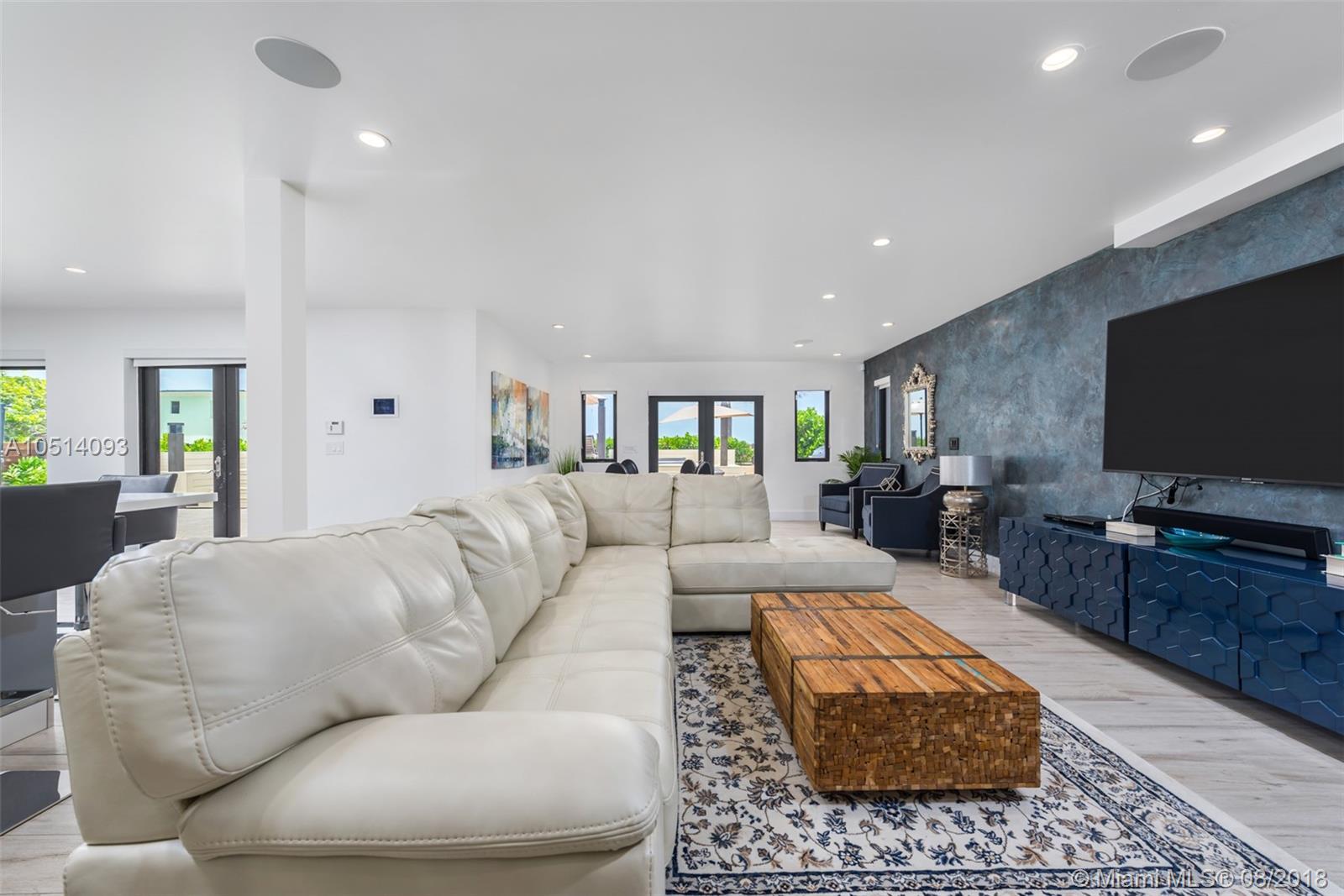 HOLLYWOOD CENTRAL REACH - Residential