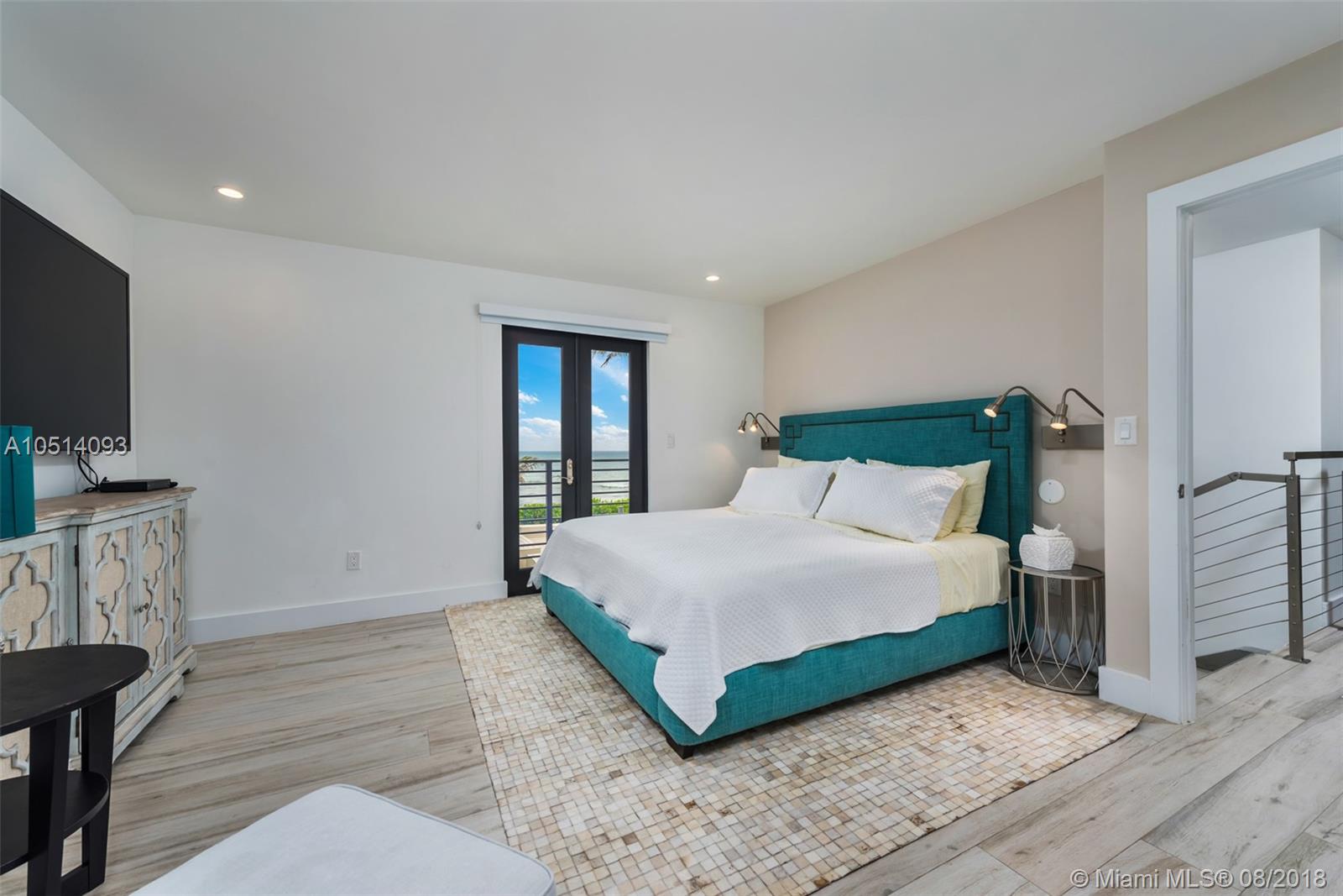 HOLLYWOOD CENTRAL REACH - Residential