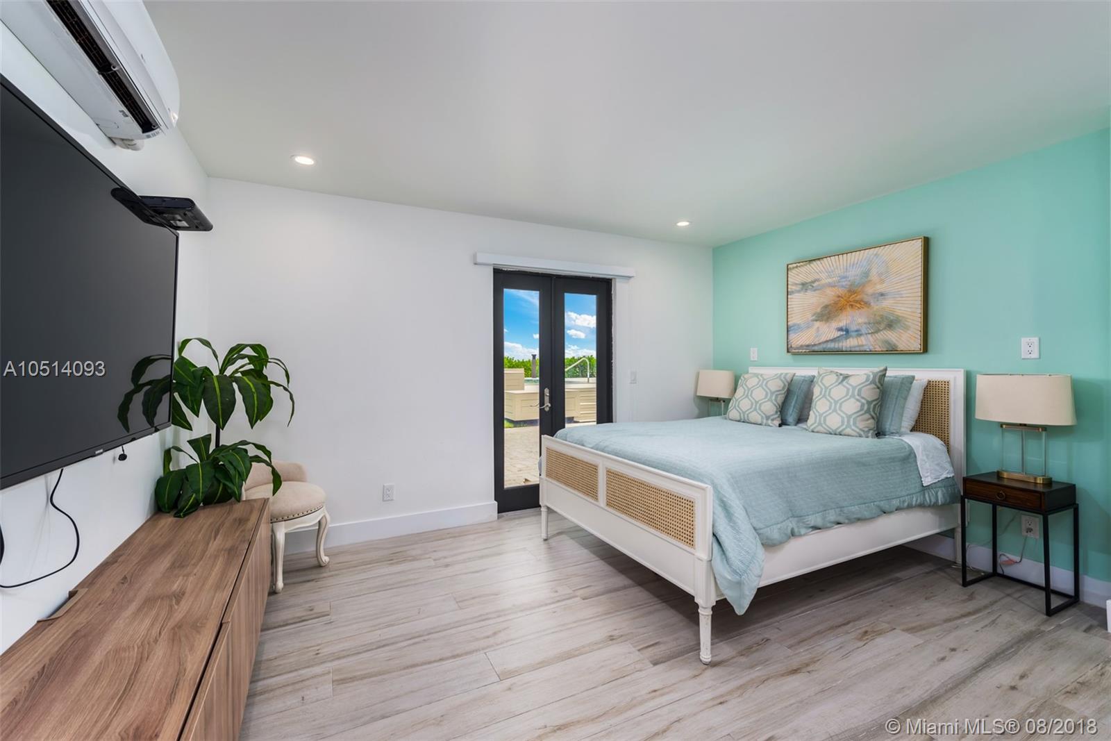 HOLLYWOOD CENTRAL REACH - Residential