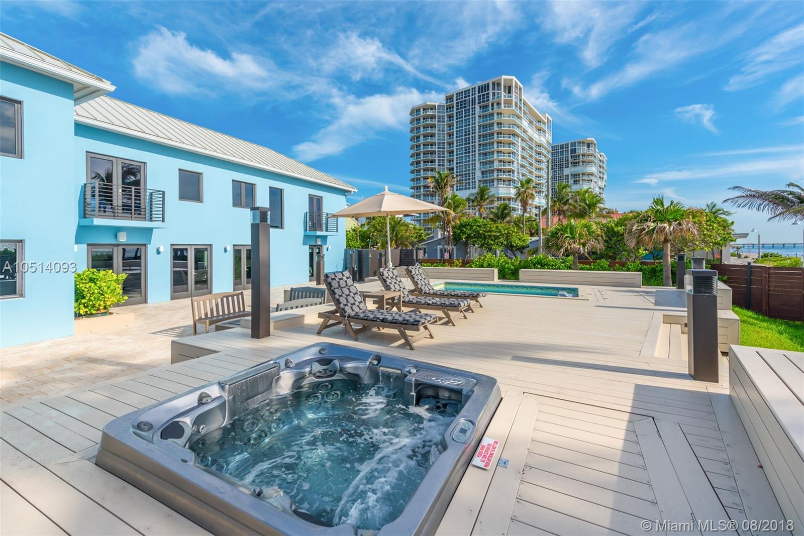 HOLLYWOOD CENTRAL REACH - Residential