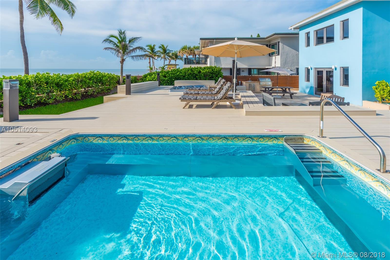 HOLLYWOOD CENTRAL REACH - Residential