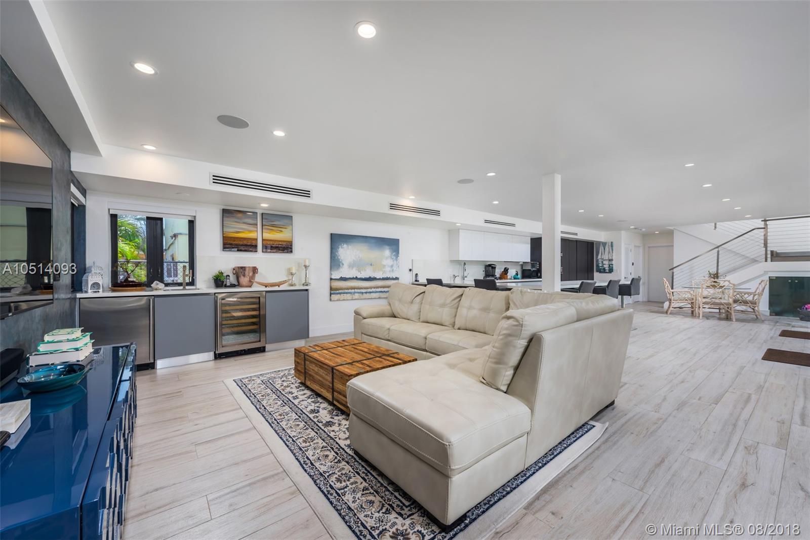 HOLLYWOOD CENTRAL REACH - Residential