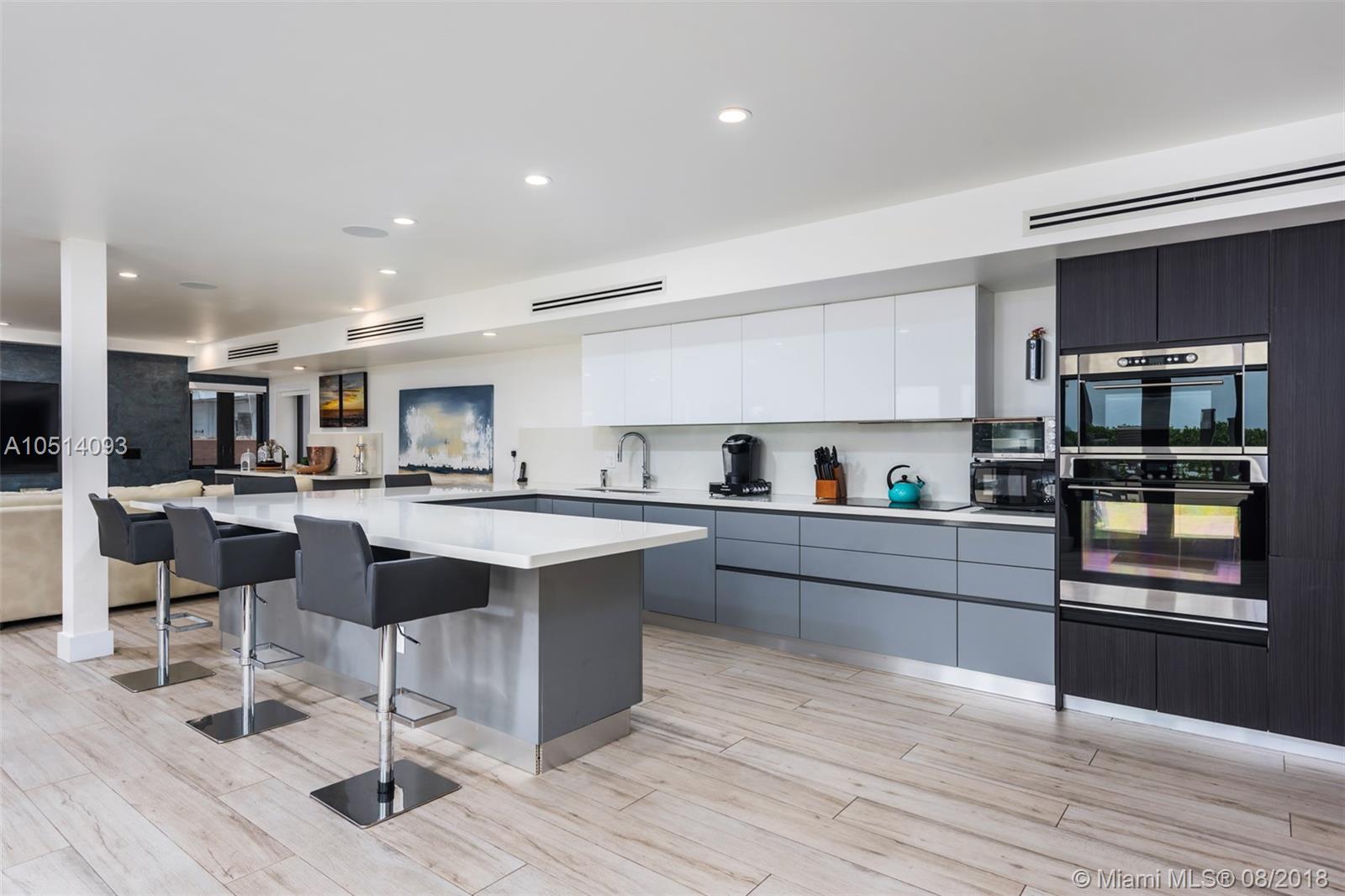 HOLLYWOOD CENTRAL REACH - Residential