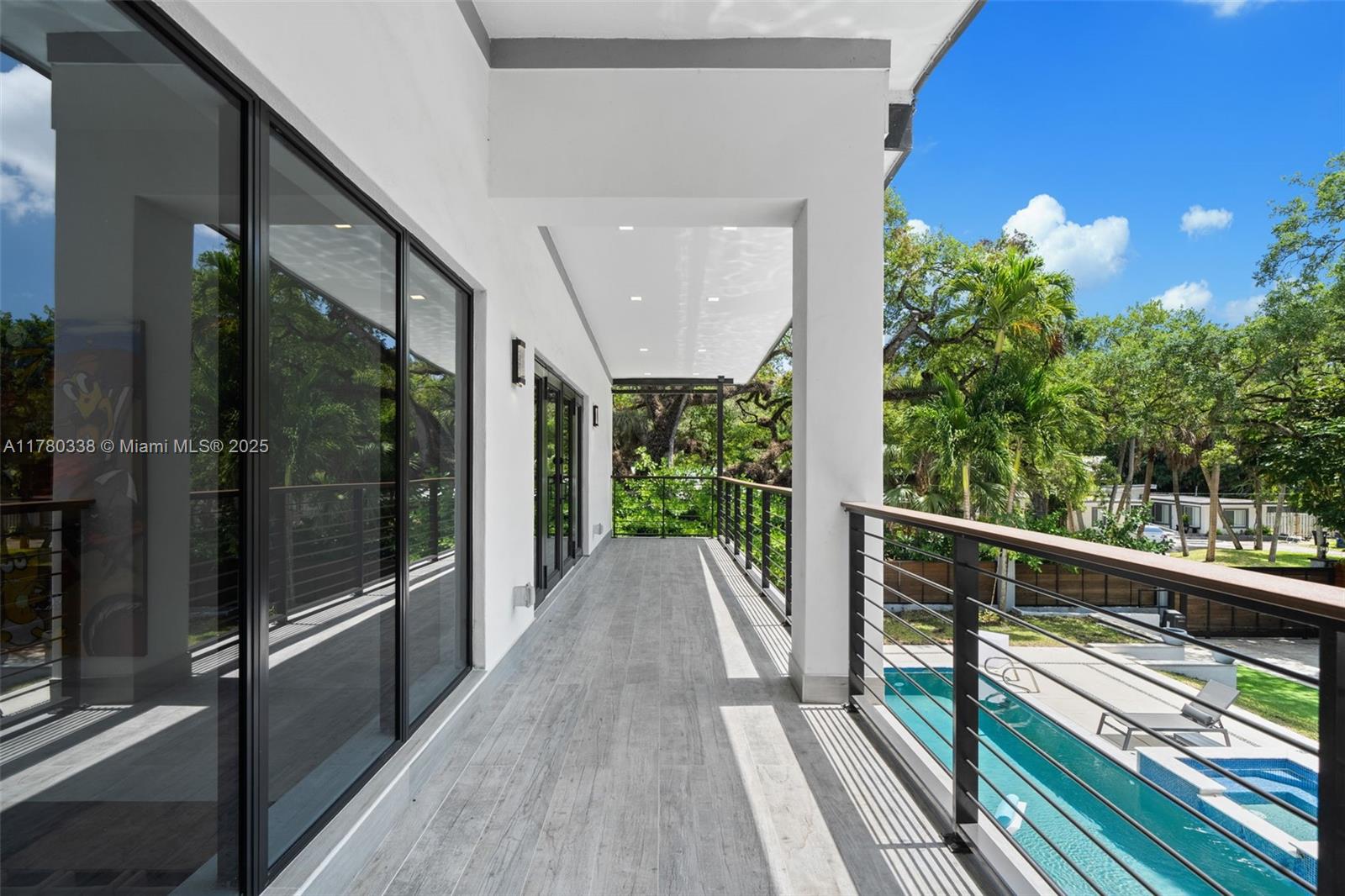 RIVERLAND MANORS - Residential