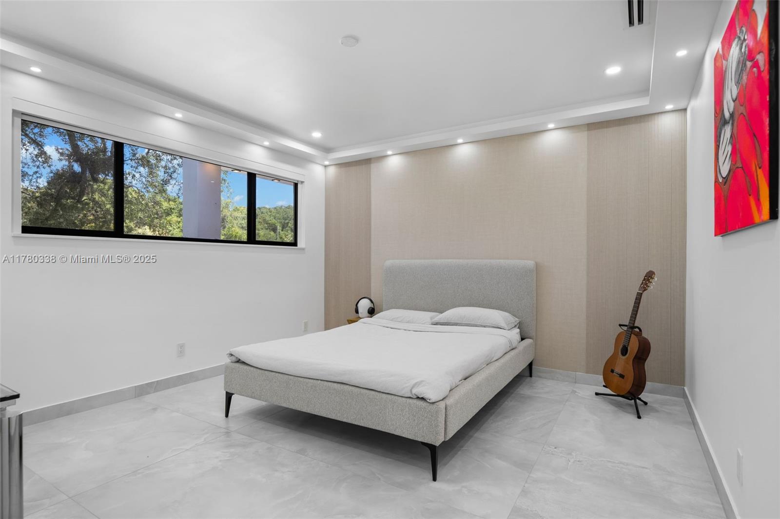 RIVERLAND MANORS - Residential