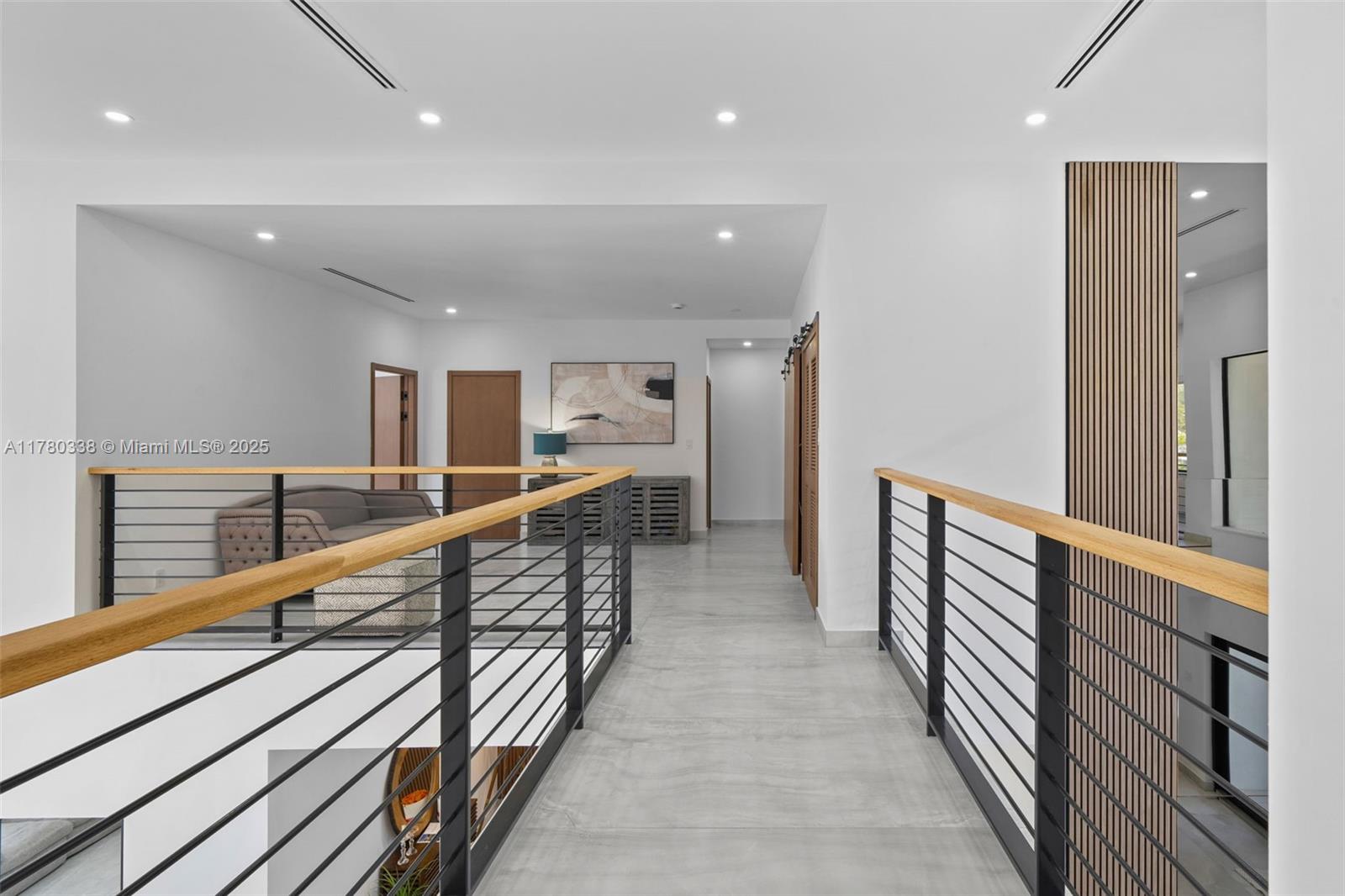 RIVERLAND MANORS - Residential