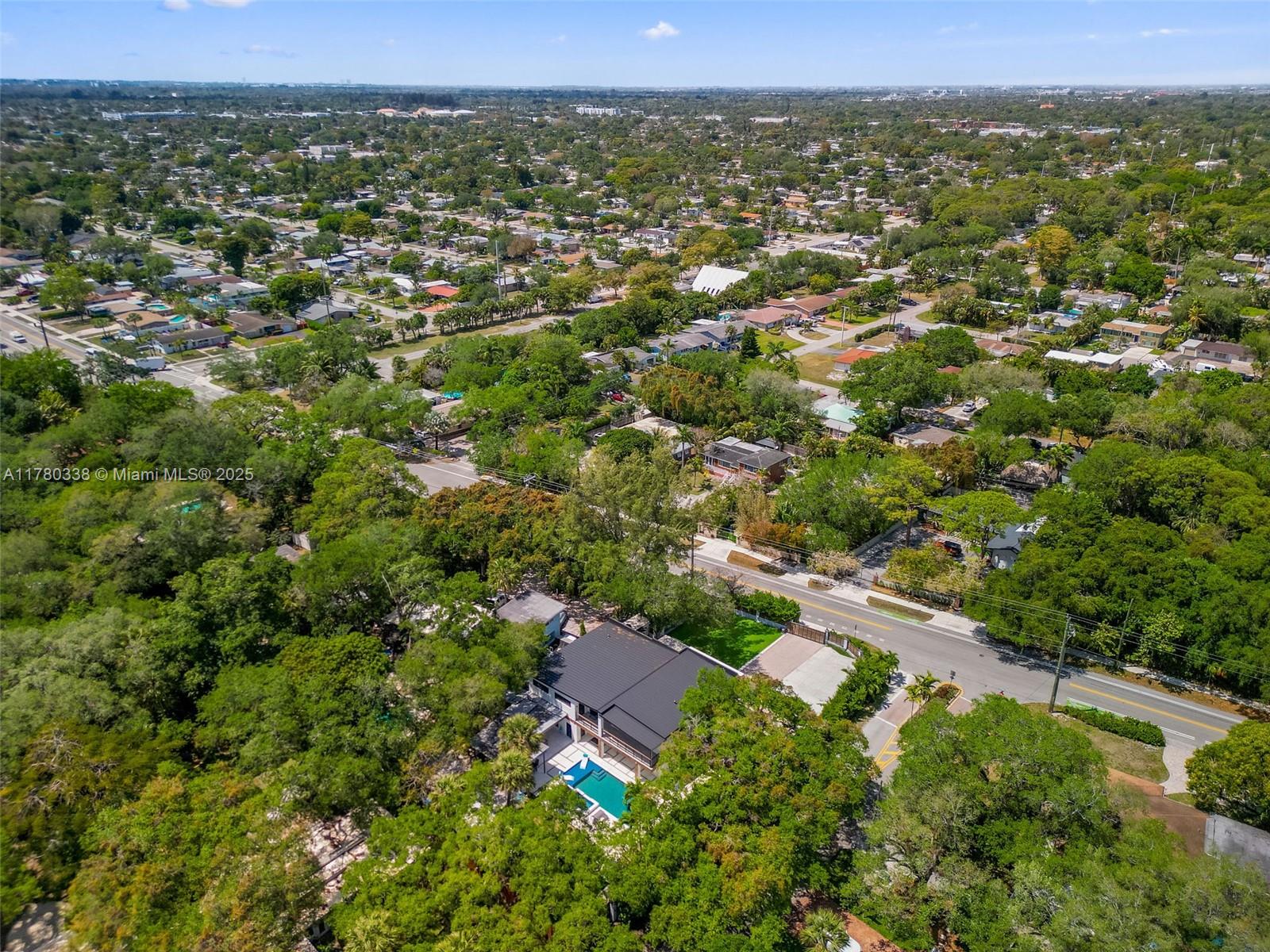 RIVERLAND MANORS - Residential