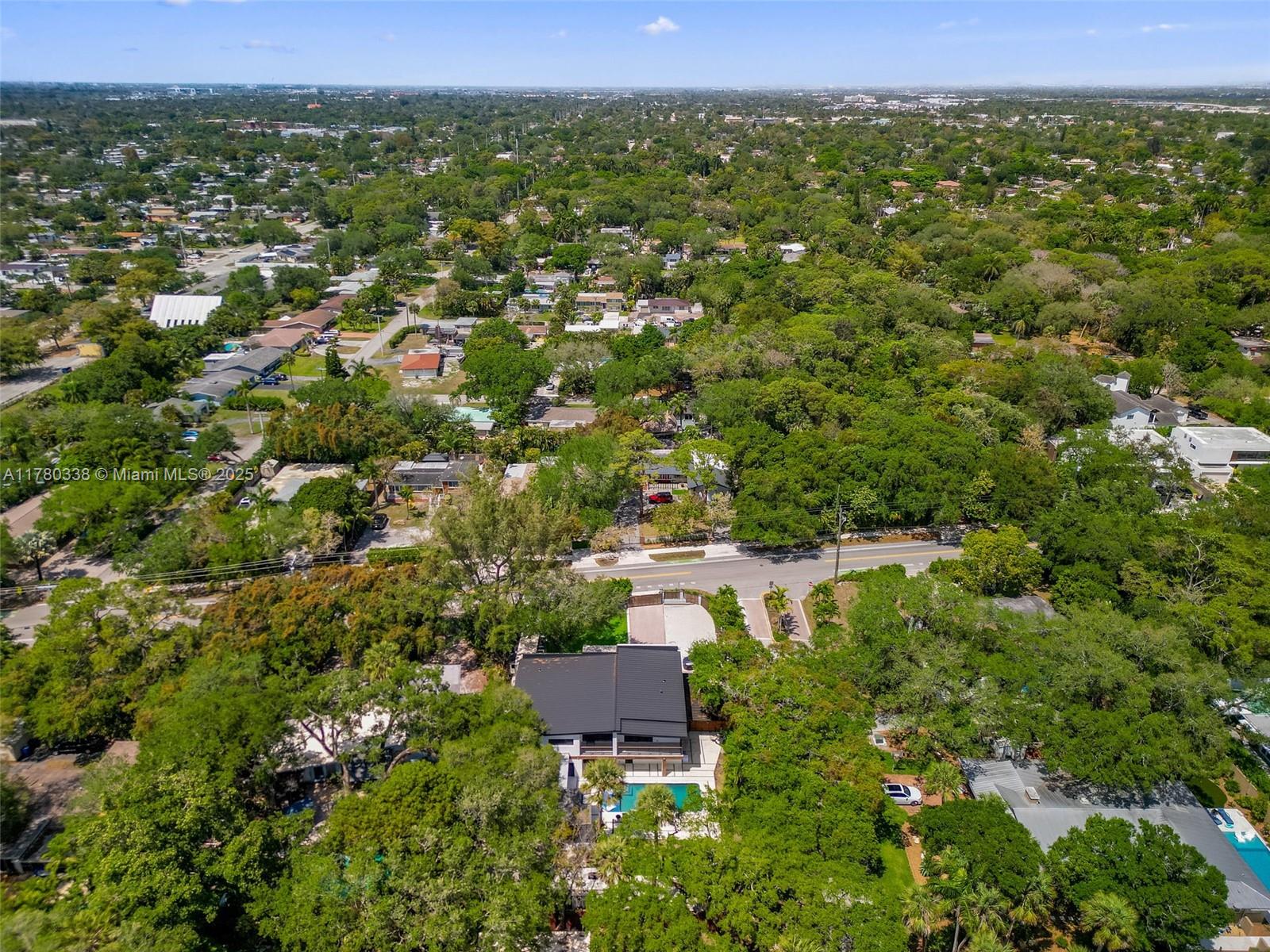 RIVERLAND MANORS - Residential