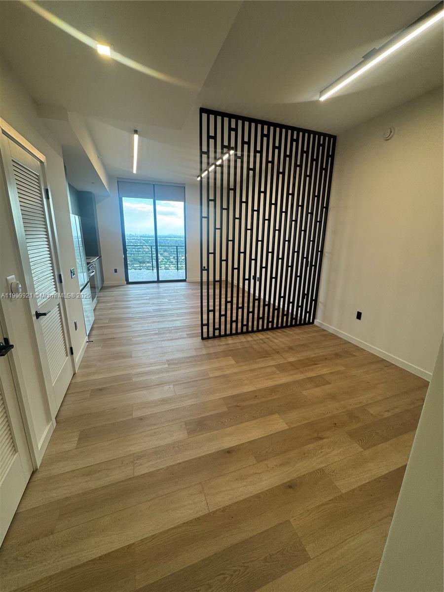 FT LAUDERDALE B-40 - Residential Lease