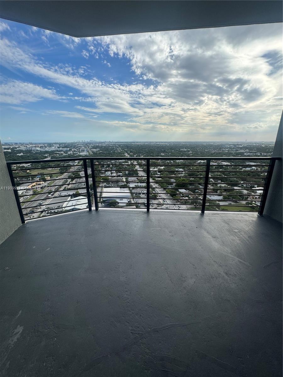 FT LAUDERDALE B-40 - Residential Lease