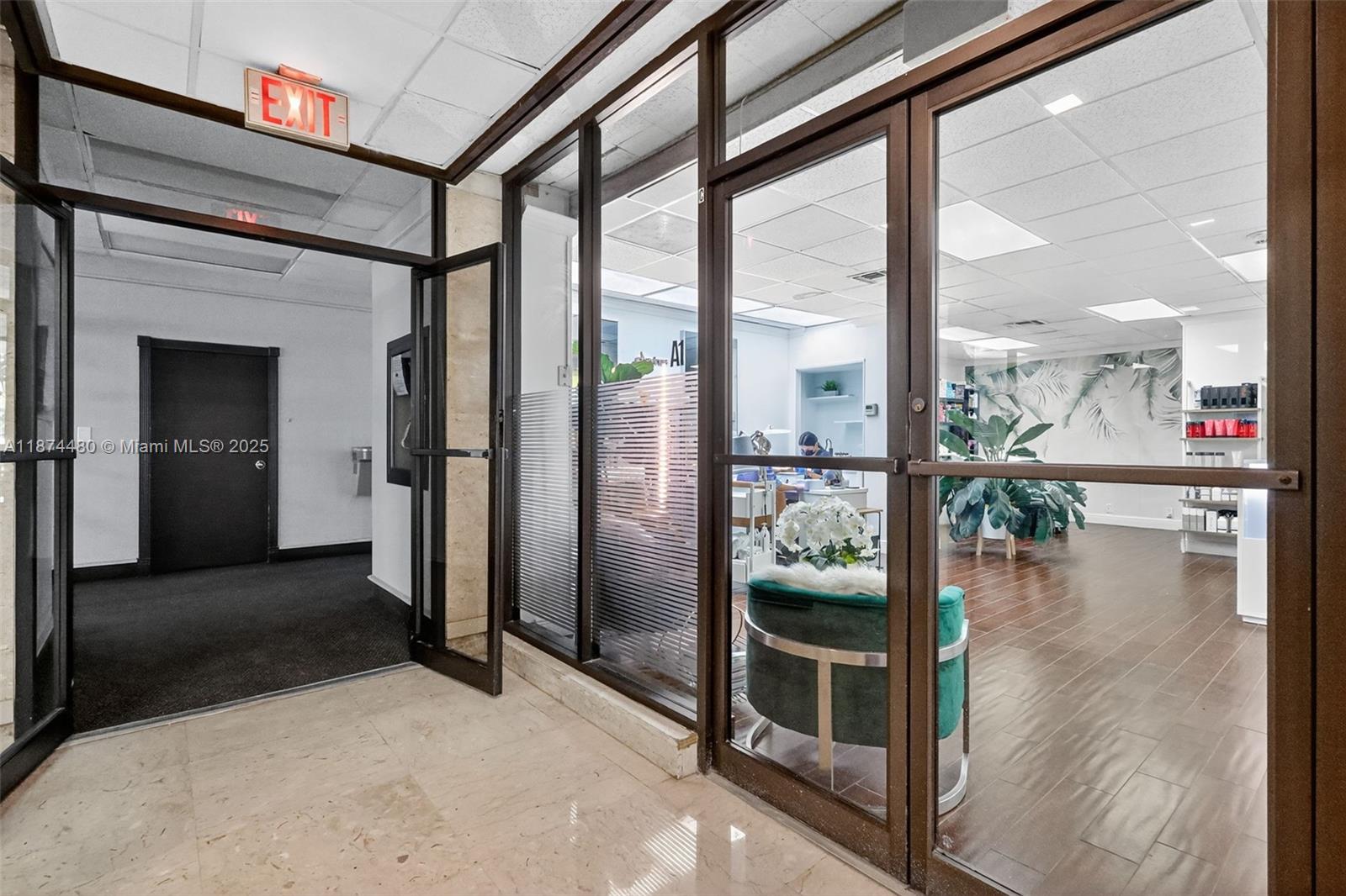 ARLEN HOUSE CONDO - Residential