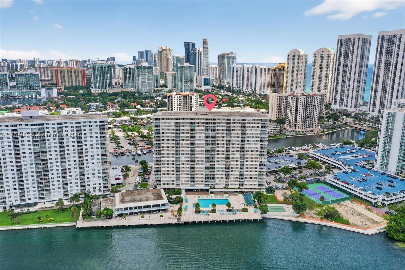 ARLEN HOUSE CONDO - Residential