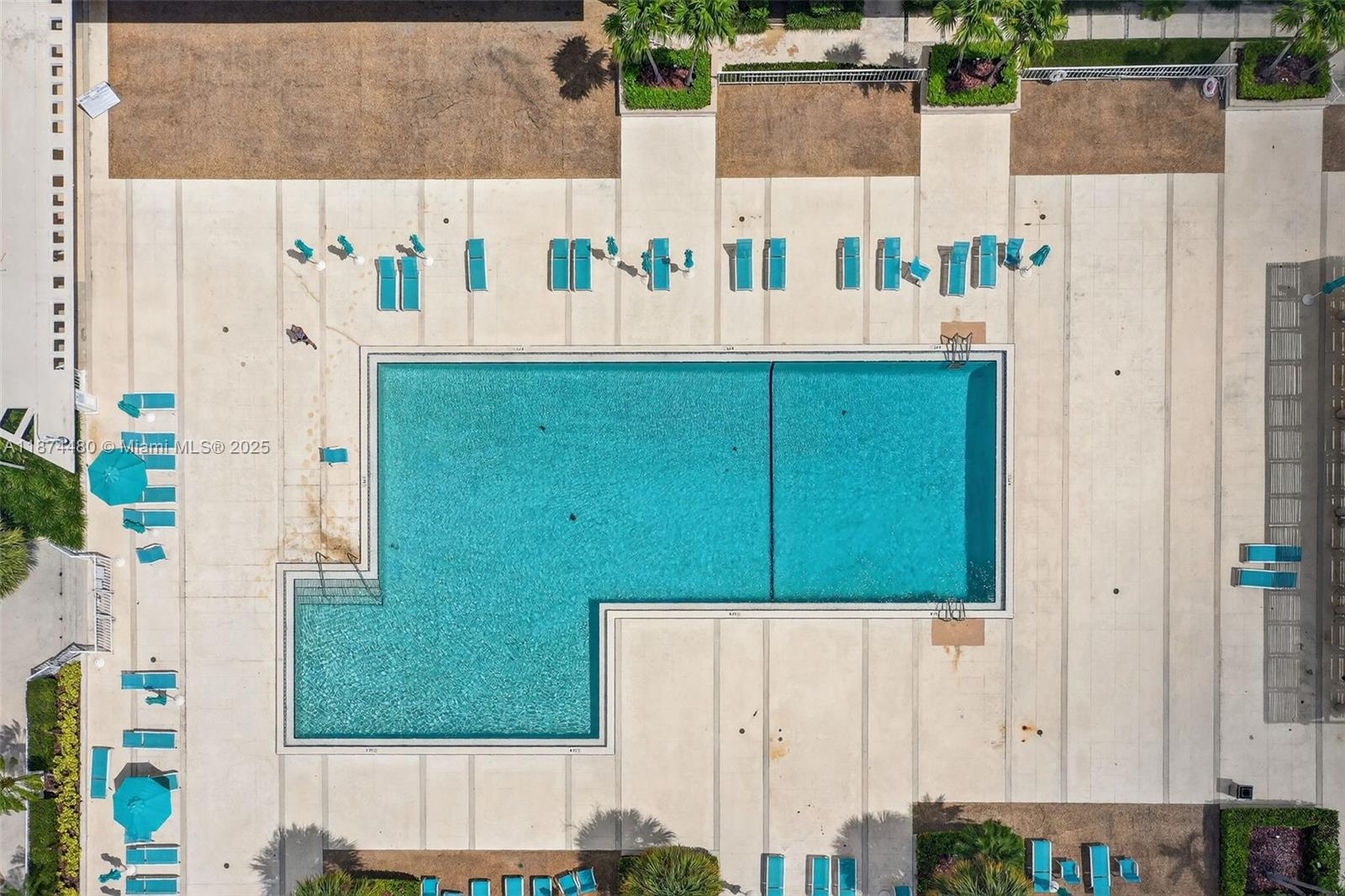 ARLEN HOUSE CONDO - Residential