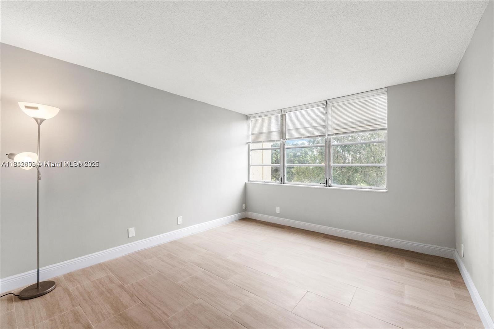Completely remodeled 2 bedrooms/2 bath in all ages Environ!! New modern shaker kitchen cabinets, granite countertops with a lovely breakfast bar, and stainless-steel appliances. Remodeled bathrooms, porcelain tiles throughout, large balcony overlooking greenery. Beautifully maintained community surrounded by the Inverrary Golf communities at the cultural center - pool, tennis, pickleball and basketball, bowling, arts & crafts, yoga, fitness gym, sauna and steam rooms, shuffleboard, barbecue area, Internet & water included.