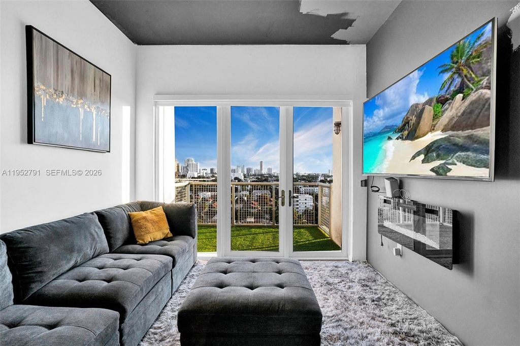 Photo of 10 SW South River Dr #1109, Miami, FL 33130 (MLS # A11952791)