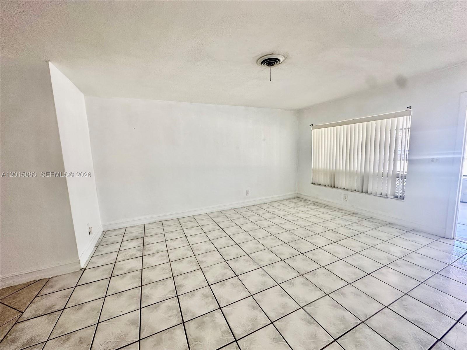 OAKLAND ESTATES 6TH SEC - Residential Lease
