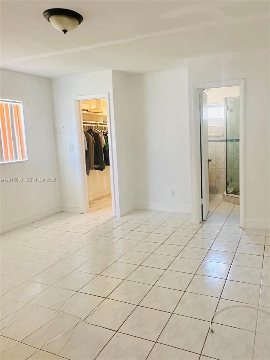 OAKLAND ESTATES 6TH SEC - Residential Lease