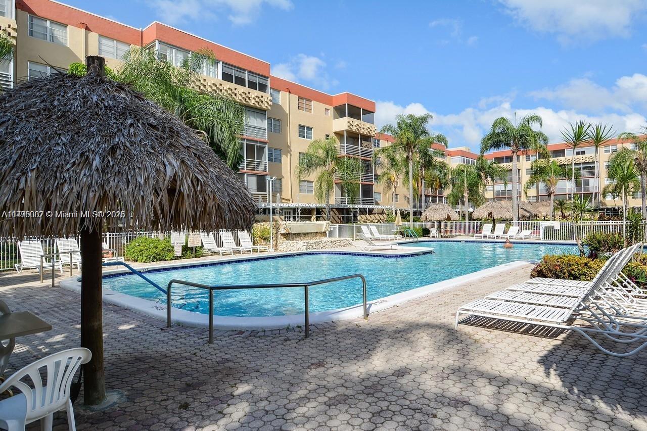 403 Nw 68th Ave 309, Plantation, Miami-Dade County, Florida - 1 Bedrooms  
2 Bathrooms - 
